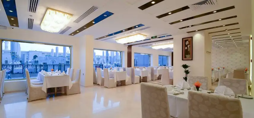 Golden Tulip Al Zahabi image